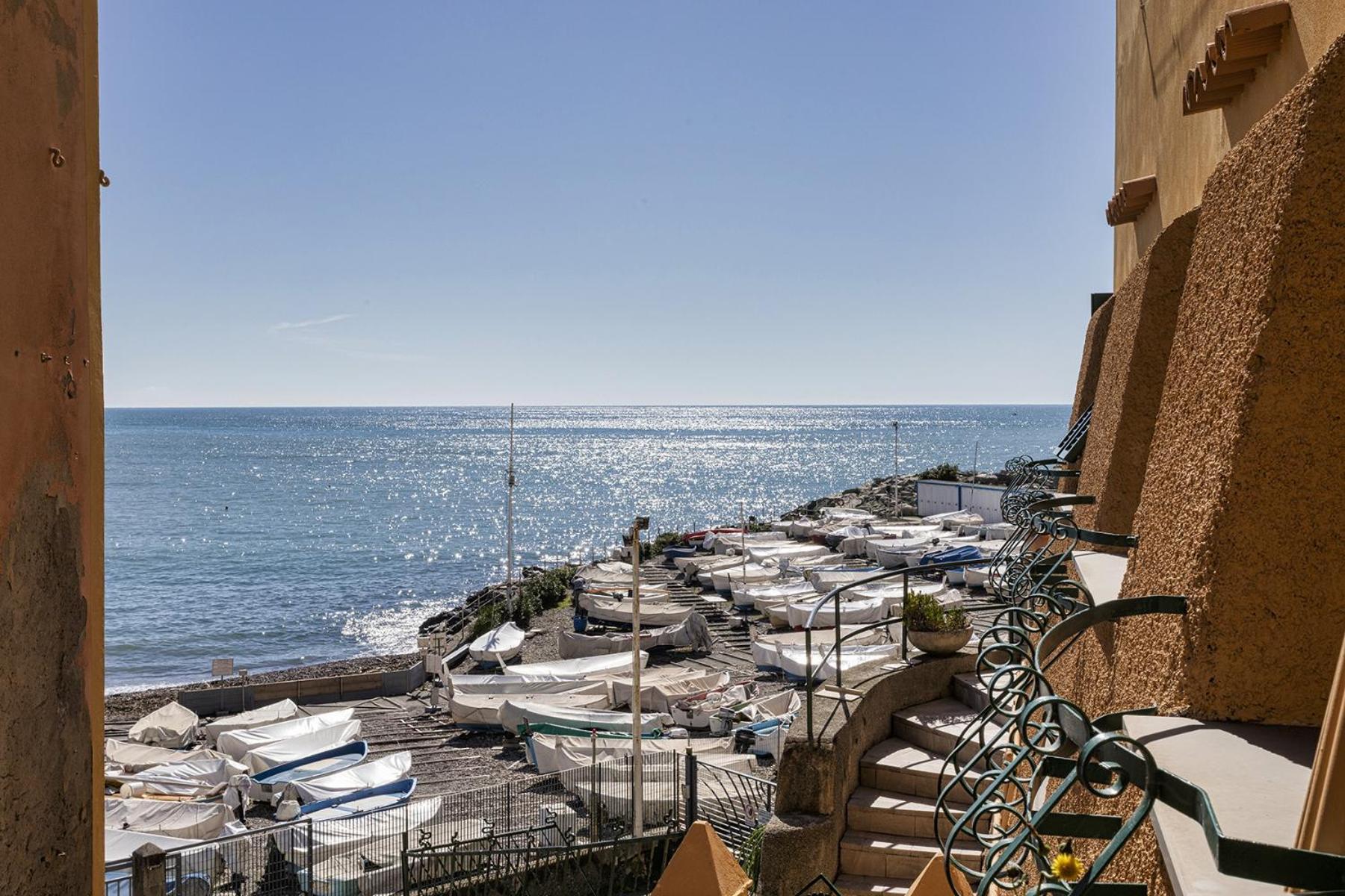 Apartment Casa Camilla Al Mare By Wonderful Italy Genua